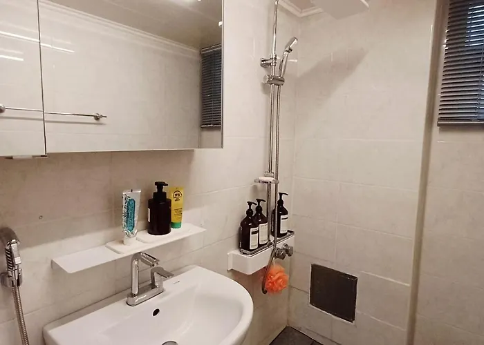 강남 중심 한옥감성 3room빌라 9호선 신논현역