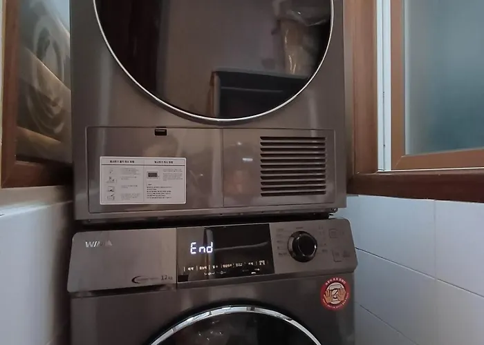 강남 중심 한옥감성 3room빌라 9호선 신논현역 Apartment